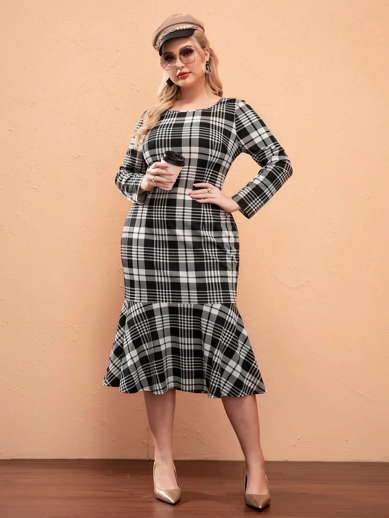 Elegant Plaid Ruffle Hem Long Sleeve Round Neck Mermaid Natural Long Plus Size Dress